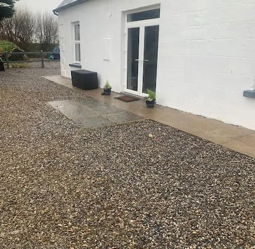 Kilmoon Cottage, Entire In *